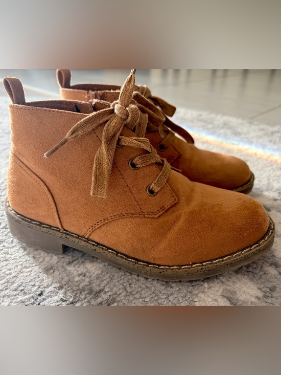 Gymboree Other - Gymboree Tan Suede Lace-Up Kids Ankle Boots Size 1